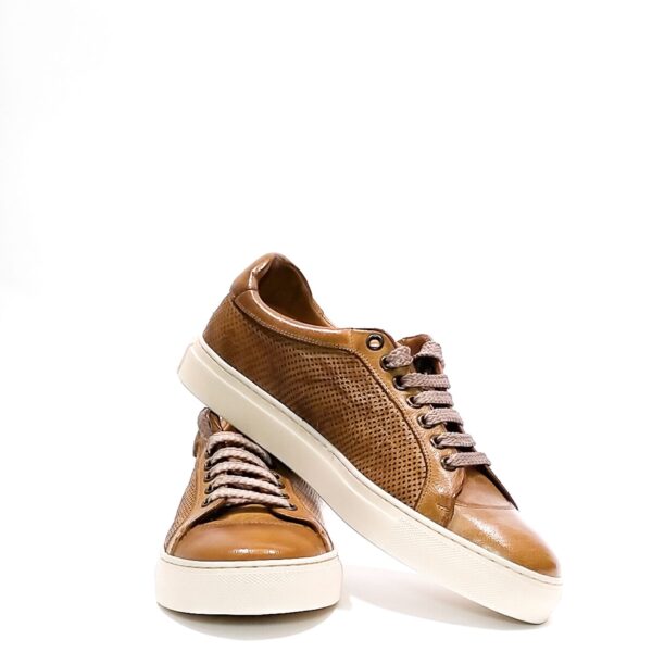 Men's low leather sneakers