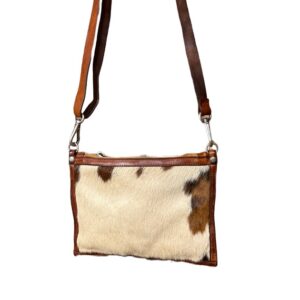 Diaspro line leather shoulder bag by Campomaggi