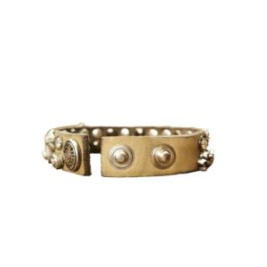 Alternative view of Bracciale con rivetti a fiore e strass