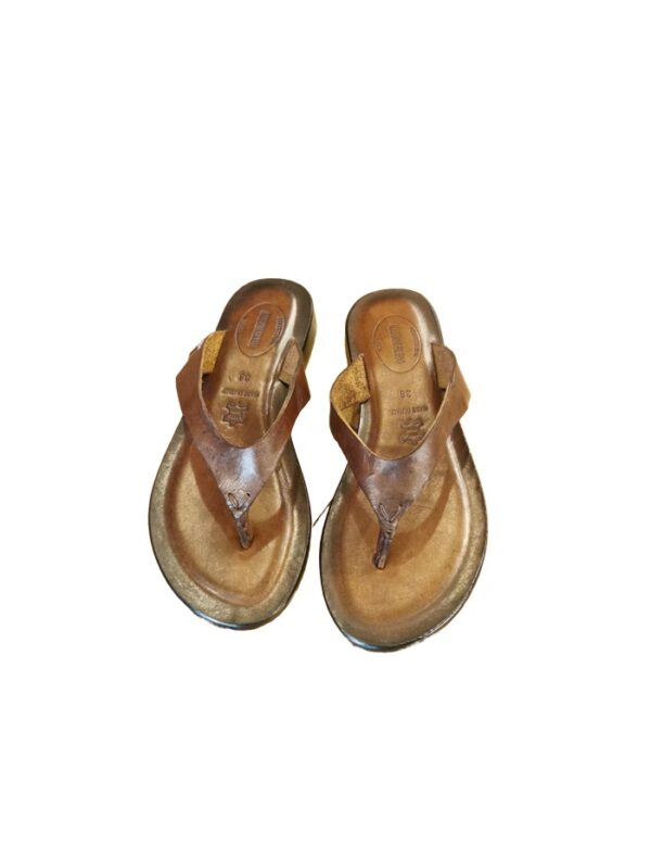 Women's leather flip-flops